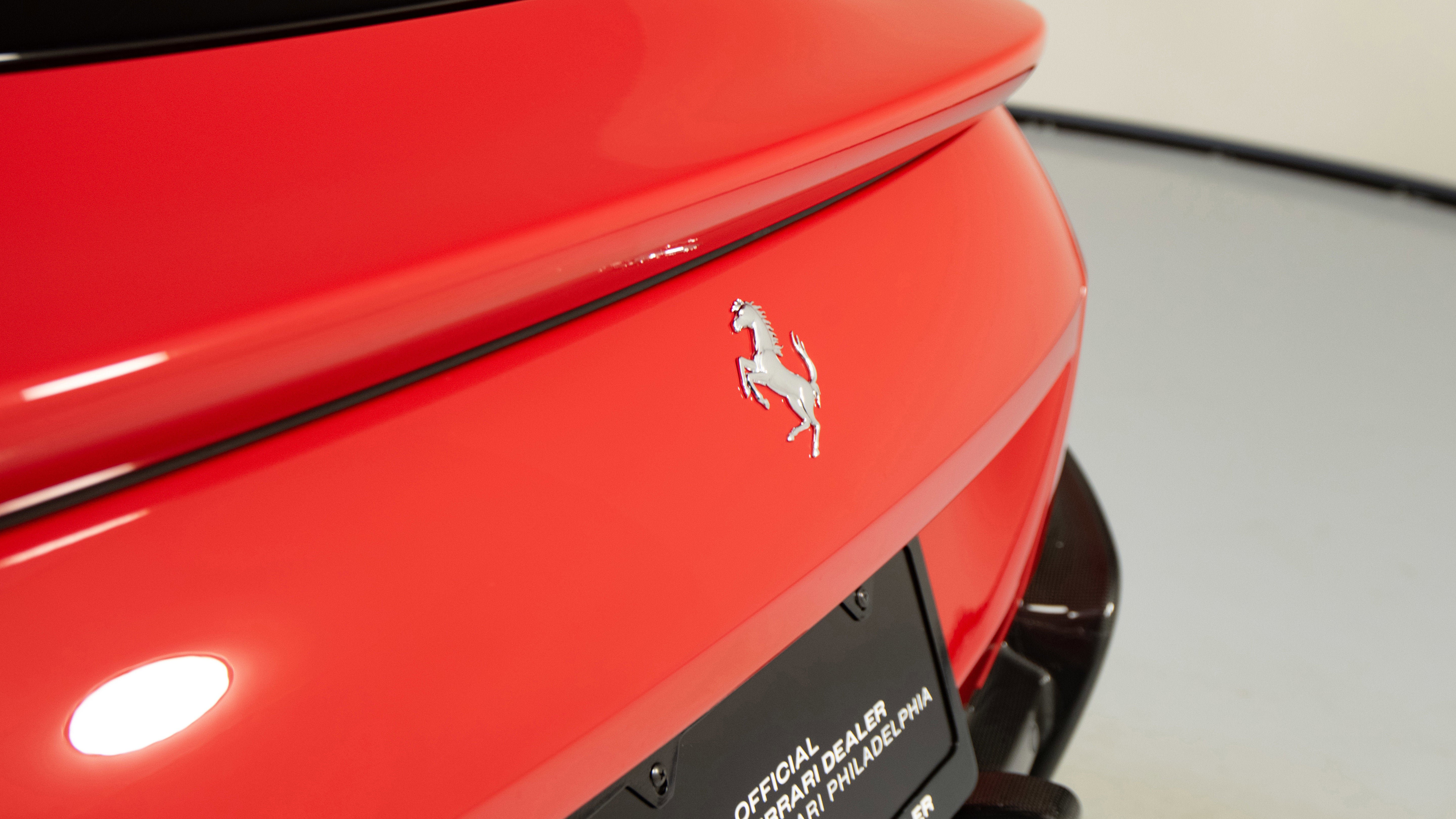 Certified 2025 Ferrari Roma Spider RWD image 13
