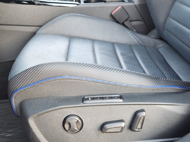 Used 2023 Volkswagen Golf 20th Anniversary Edition AWD/4WD image 21