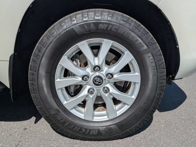Used 2020 Toyota Land Cruiser AWD/4WD image 11