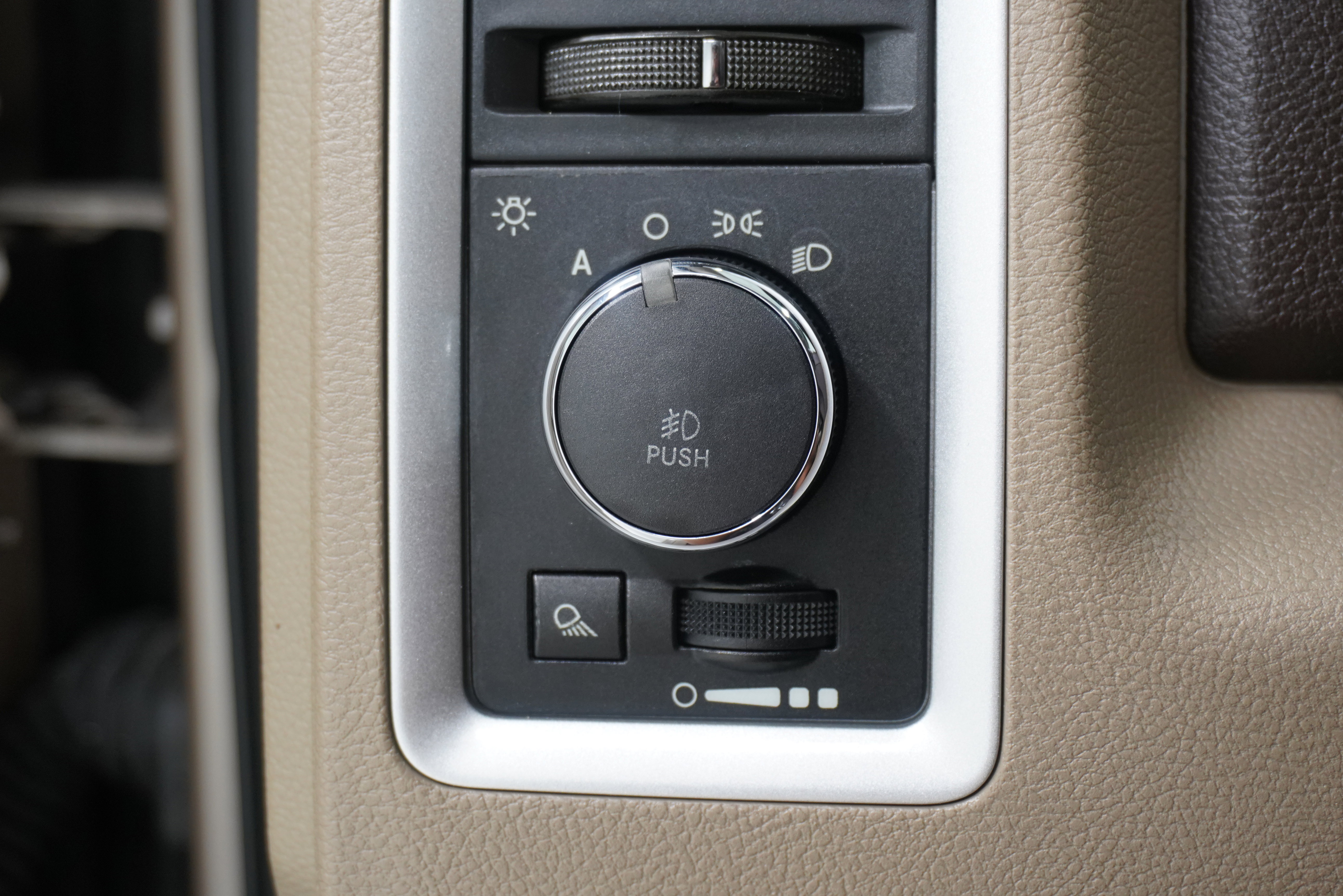 Used 2009 Dodge Ram 1500 Truck SLT w/ Big Horn Regional Pkg image 17