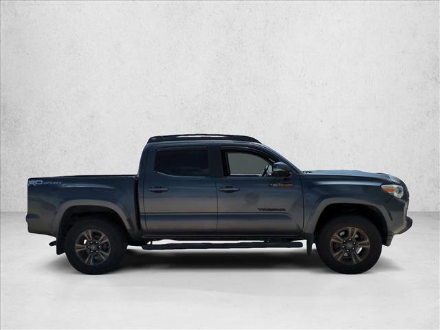 Used 2019 Toyota Tacoma TRD Sport RWD image 4