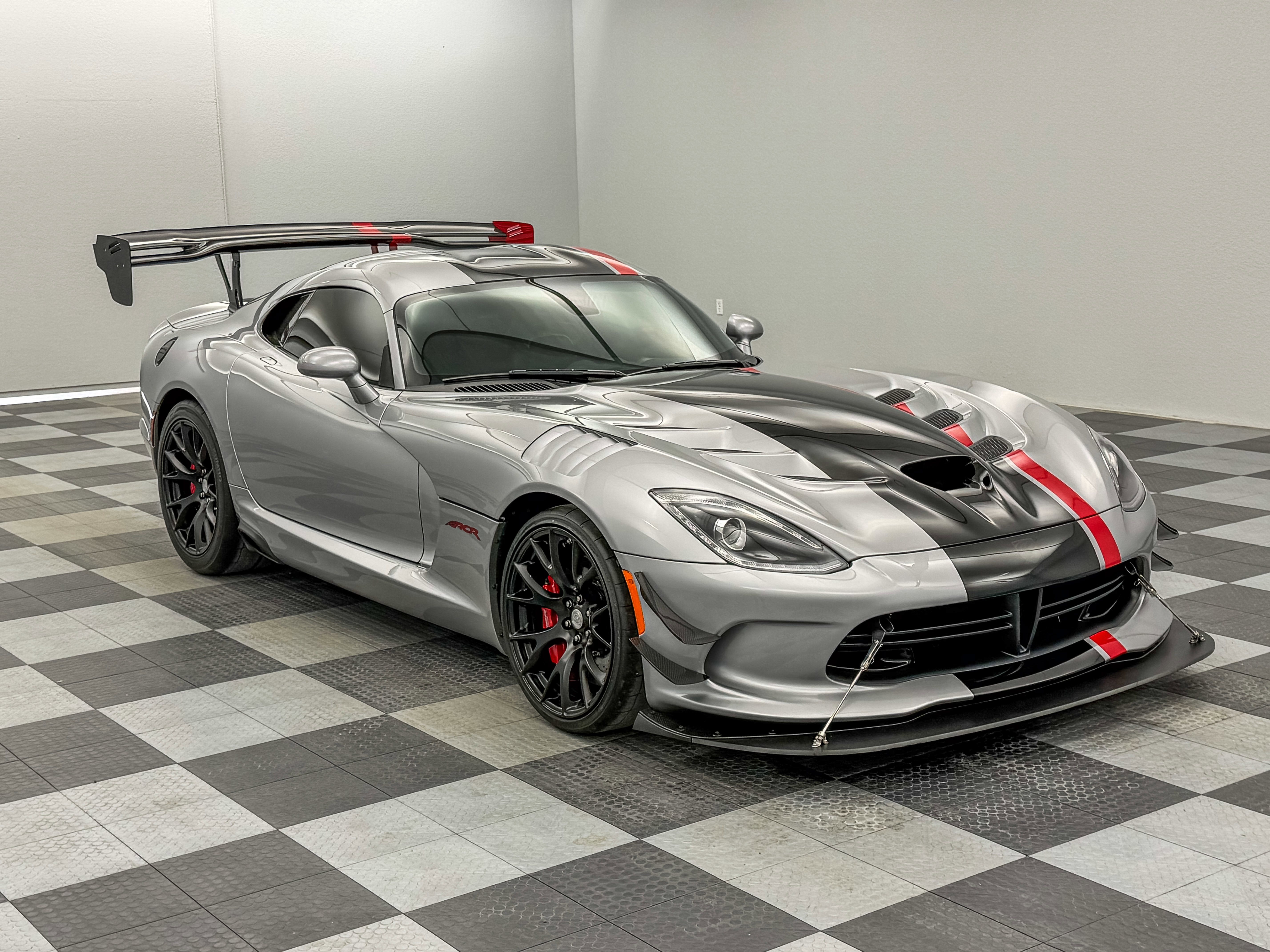 Used 2016 Dodge Viper ACR w/ Extreme Aero Package image 3