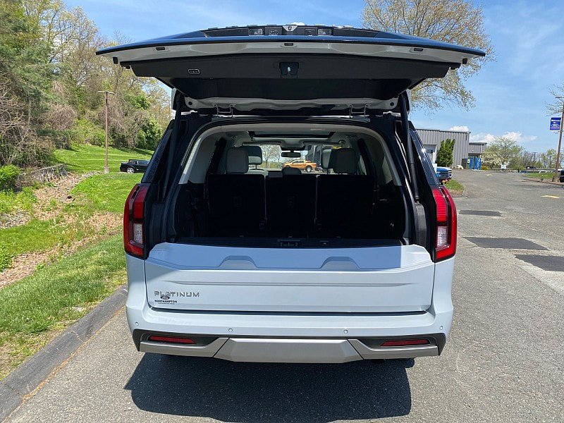 Certified 2025 Ford Expedition Platinum AWD/4WD image 9