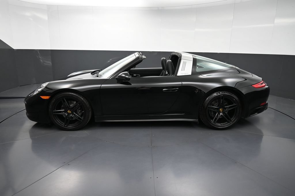 Certified 2017 Porsche 911 Targa 4 AWD/4WD image 33