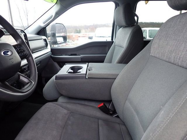 Certified 2025 Ford F250 XLT image 17
