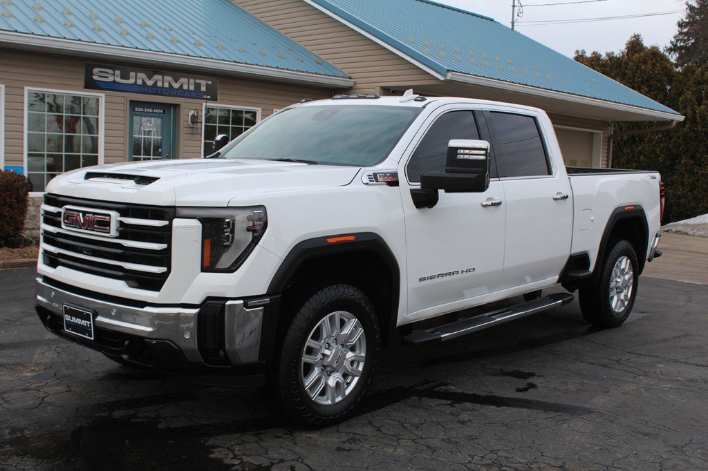 Used 2024 GMC Sierra 2500 SLT w/ SLT Convenience Package image 1