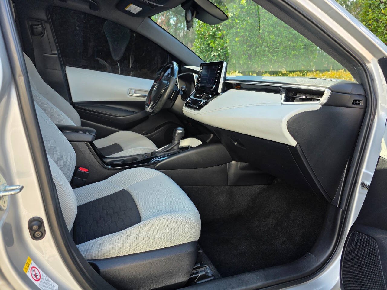 Used 2020 Toyota Corolla SE FWD image 31