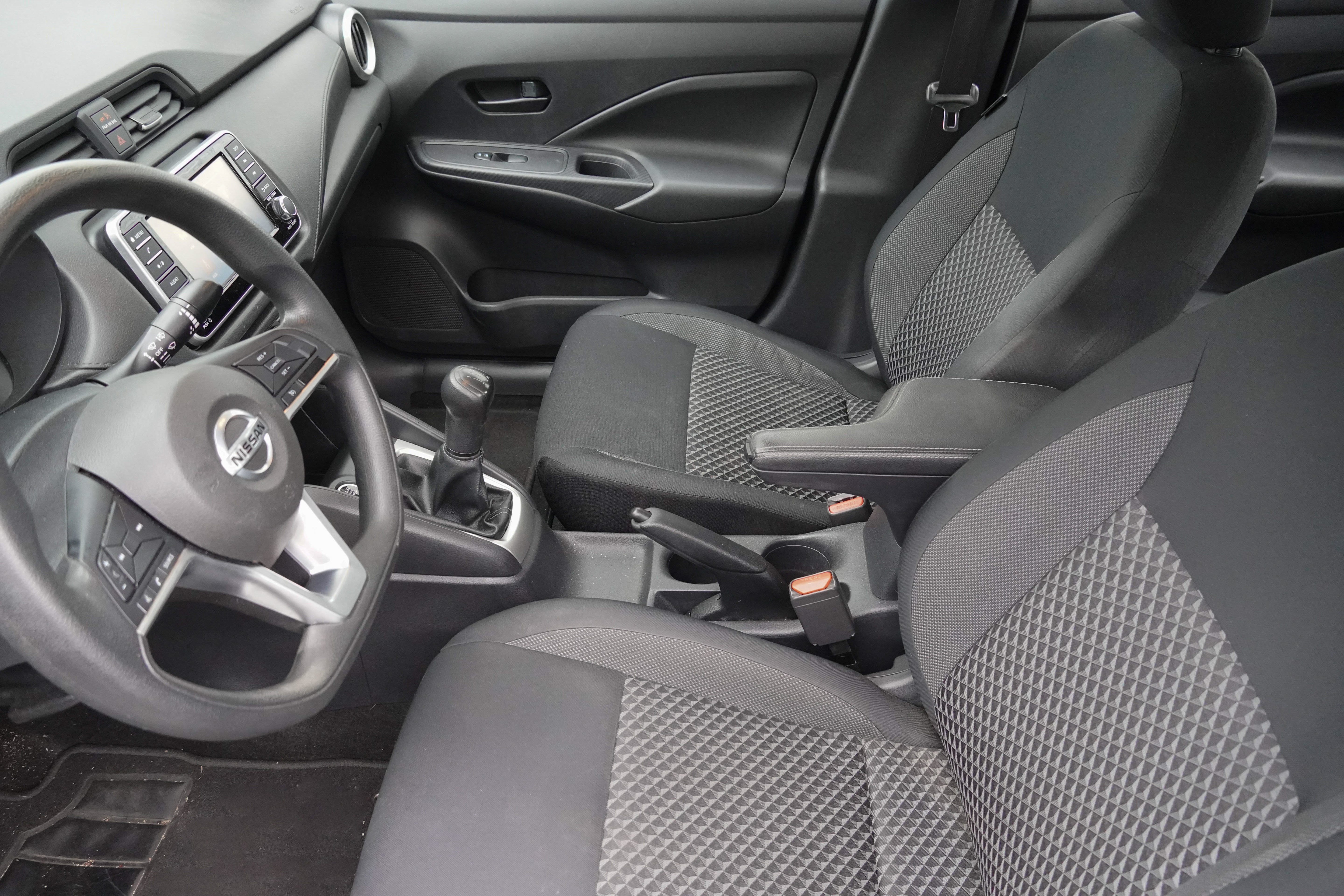 Used 2020 Nissan Versa S FWD image 11