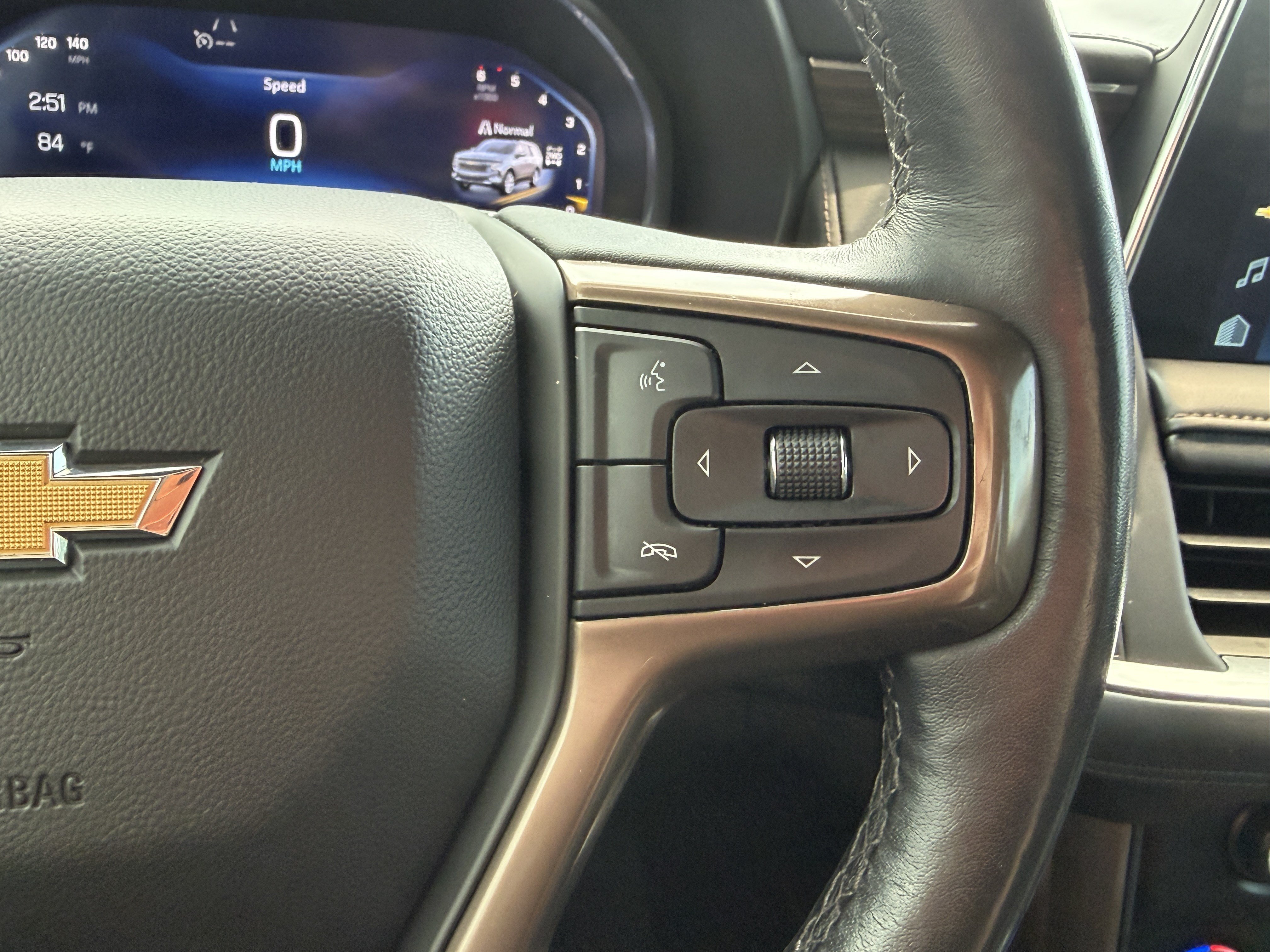 Used 2022 Chevrolet Suburban High Country AWD/4WD image 18
