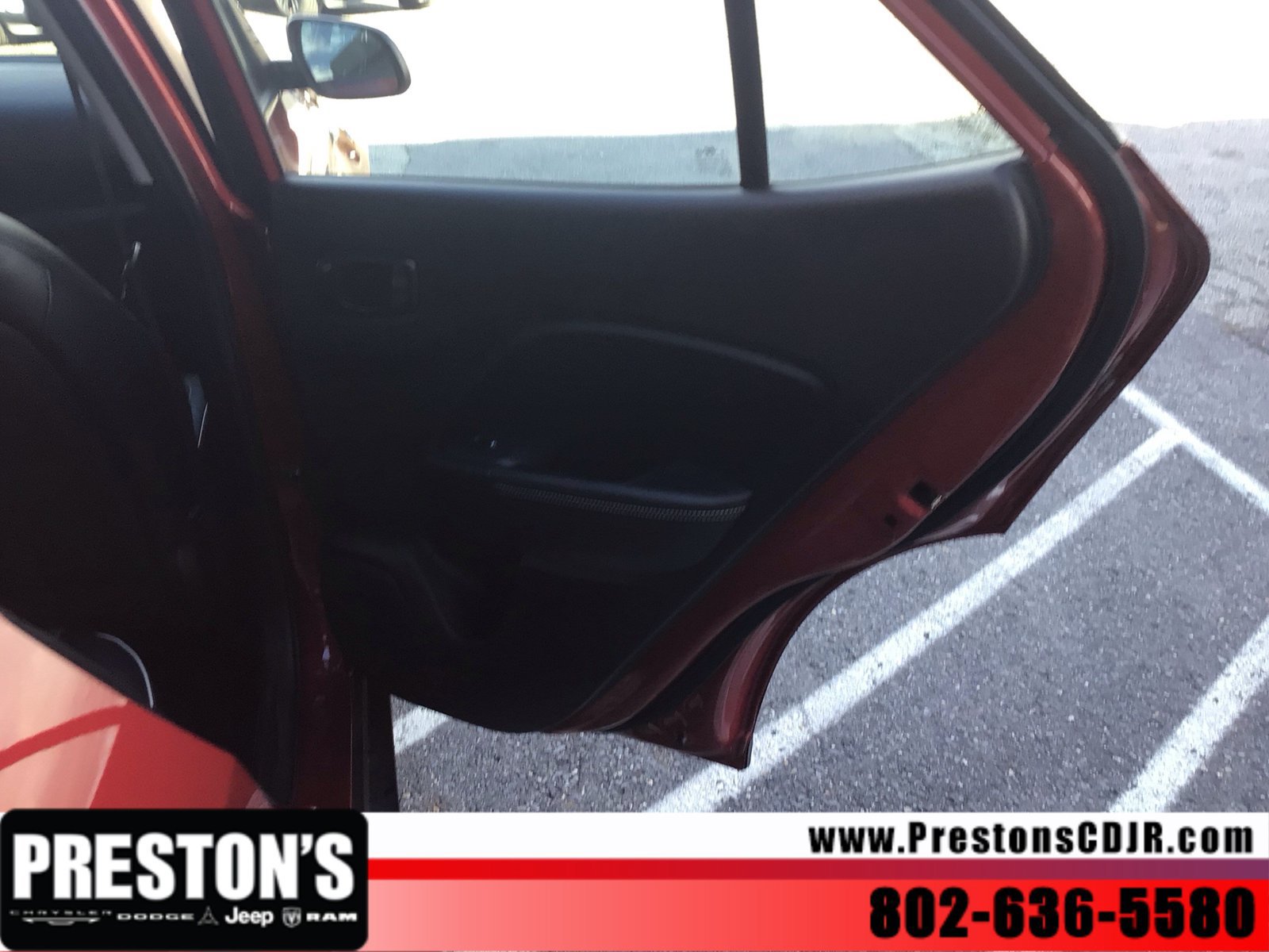 Used 2024 Hyundai Venue Limited FWD image 18