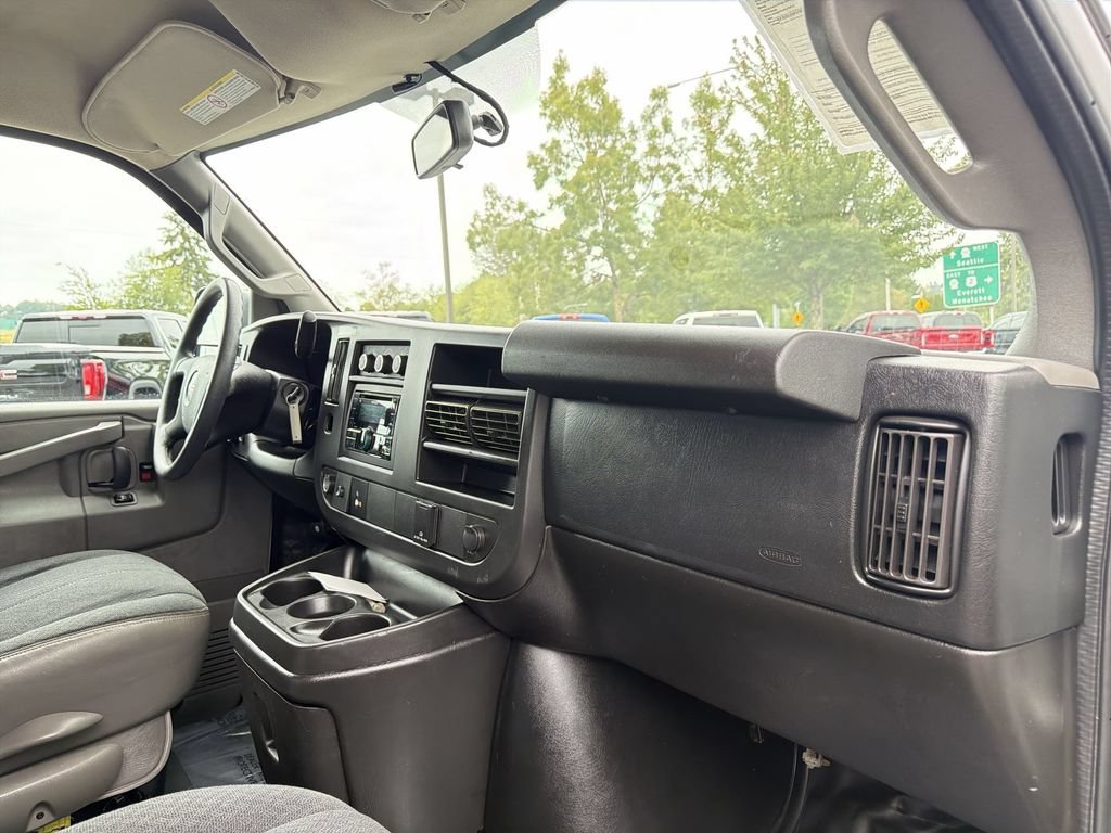 Certified 2018 GMC Savana 2500 w/ Driver Convenience Package RWD image 25