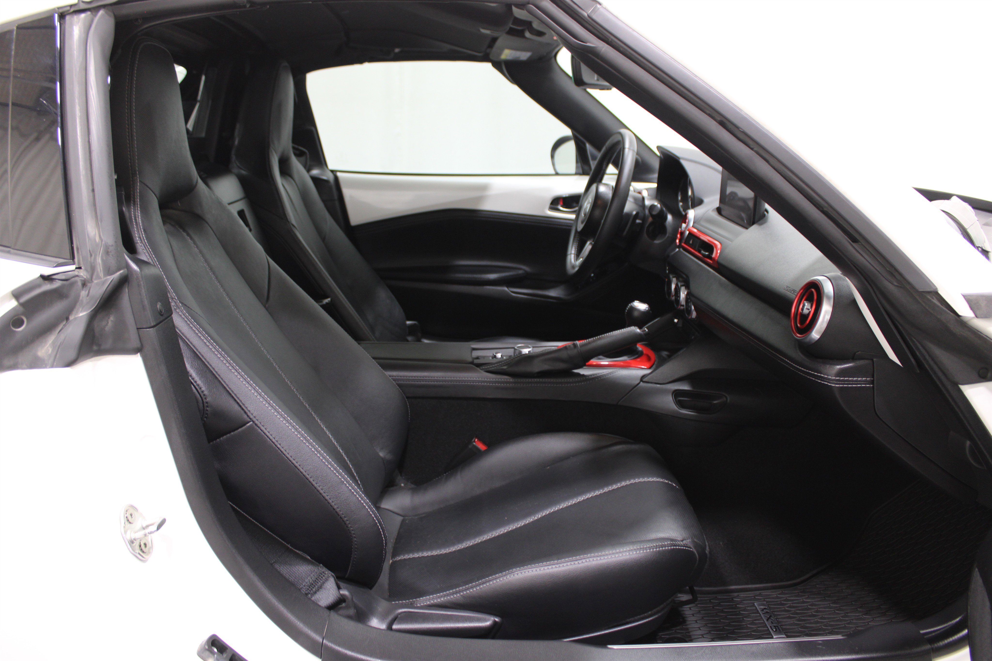 Used 2024 MAZDA MX-5 Miata RF Grand Touring w/ Weather Package image 22