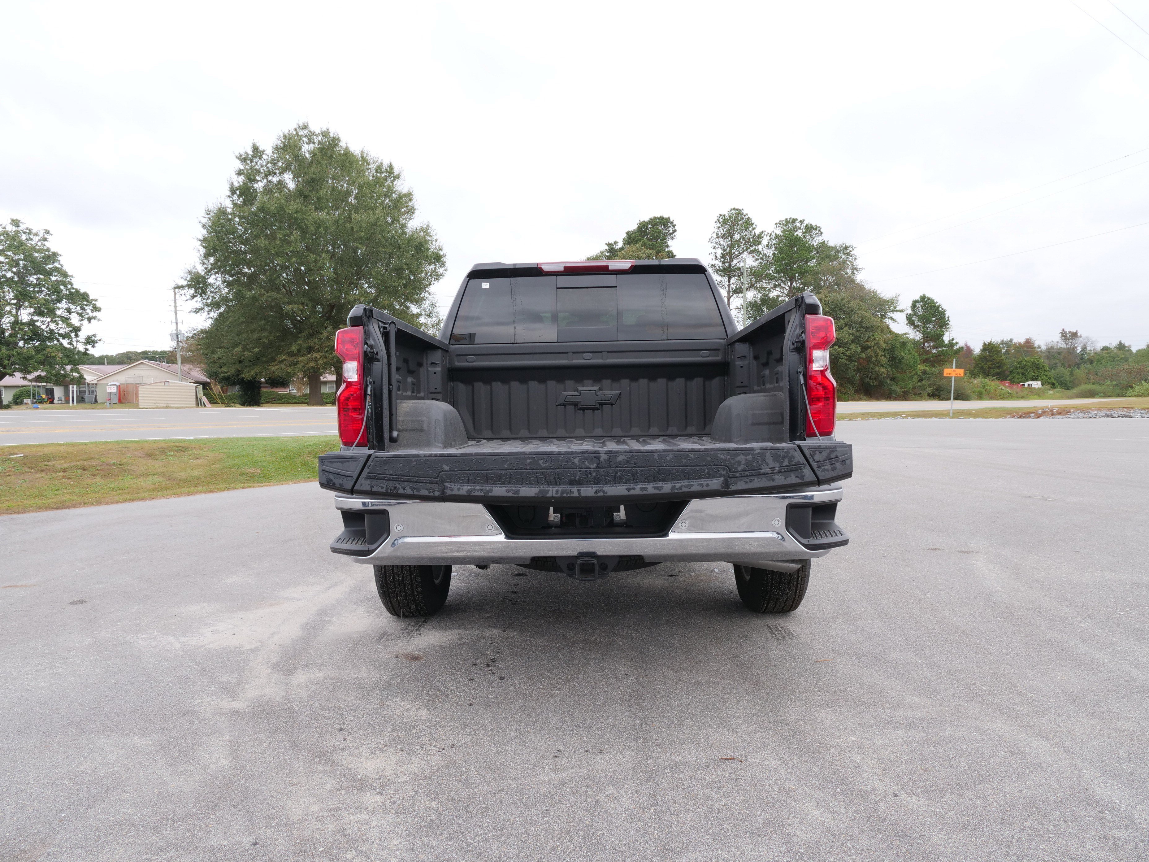 New 2025 Chevrolet Silverado 1500 LT w/ Safety Package image 5