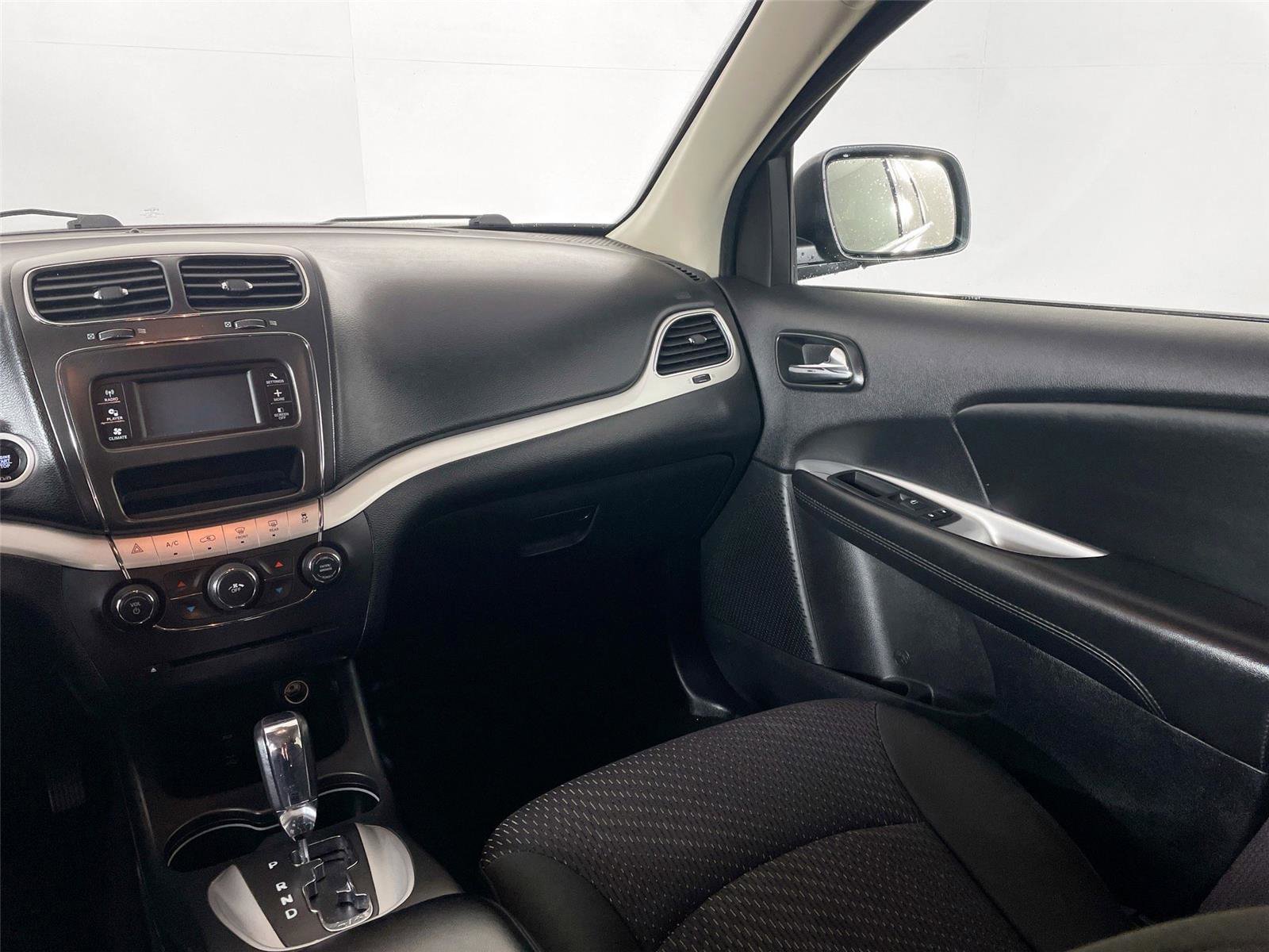 Used 2019 Dodge Journey SE w/ Premium Group FWD image 22