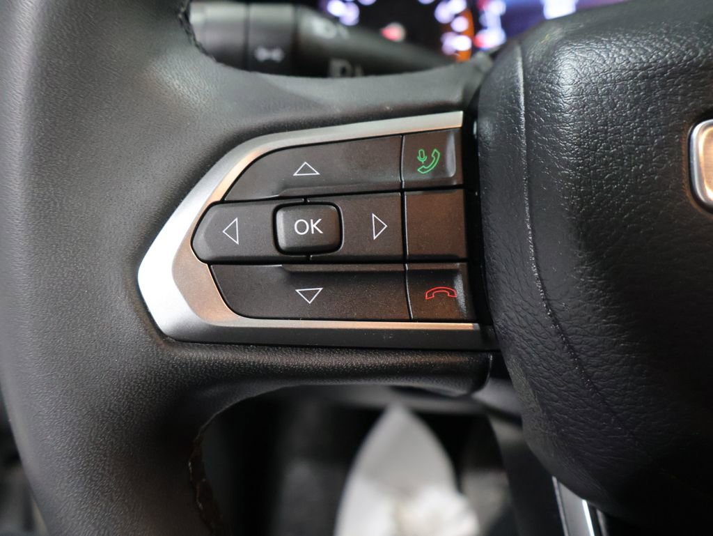 Used 2023 Jeep Compass Limited AWD/4WD image 37