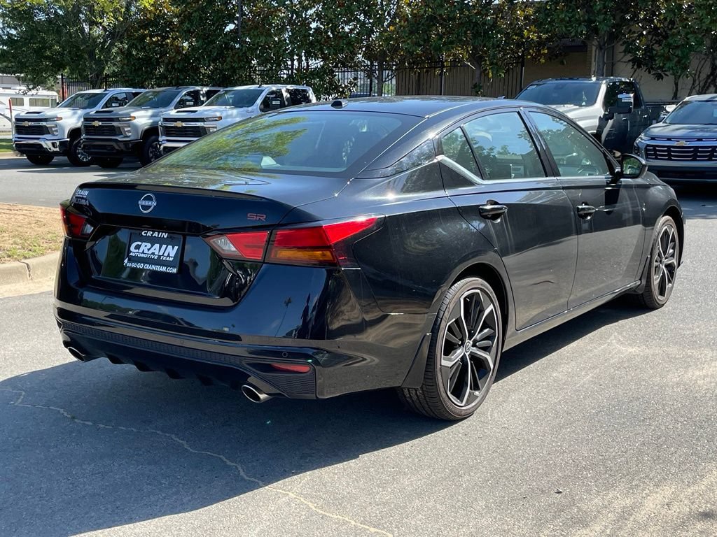 Used 2024 Nissan Altima 2.5 SR FWD image 7