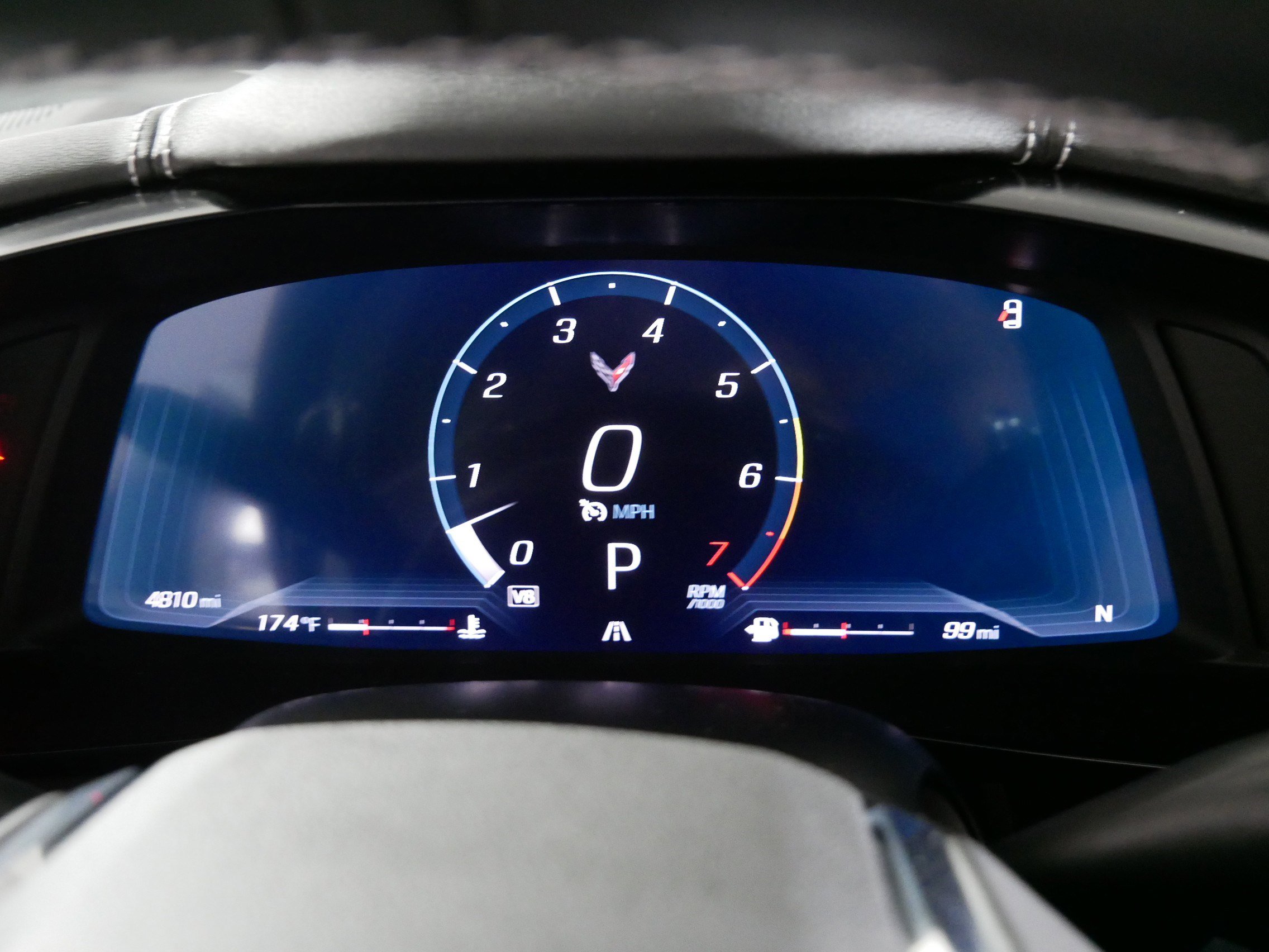 Used 2024 Chevrolet Corvette Stingray Coupe w/ 1LT RWD image 21