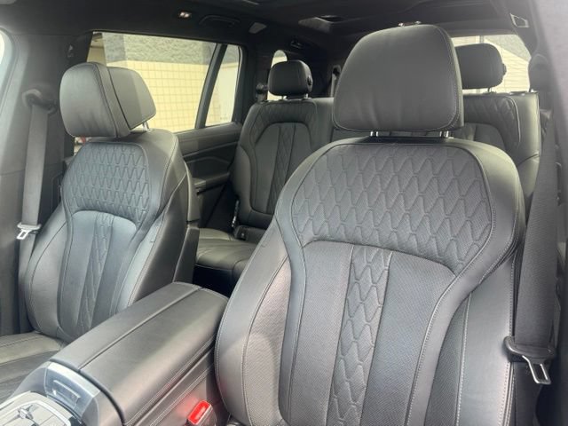 Certified 2025 BMW ALPINA XB7 AWD/4WD image 18
