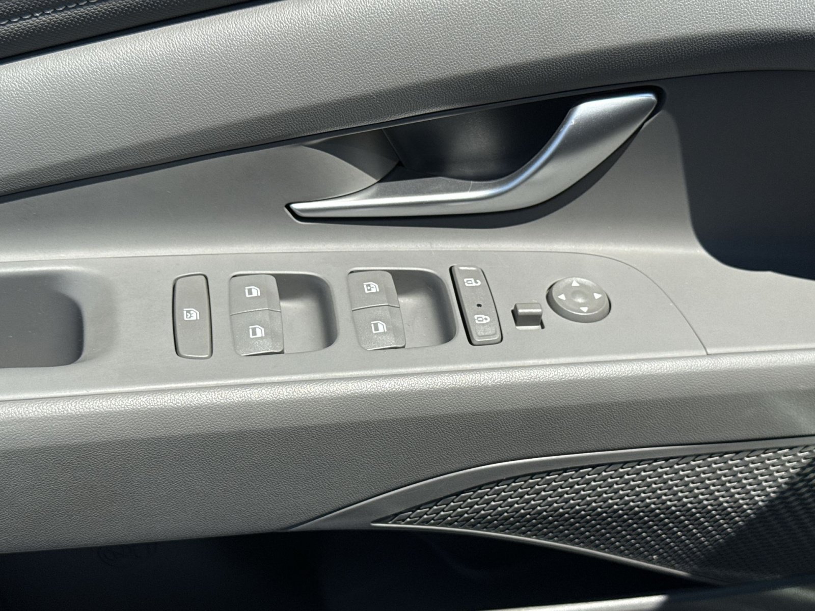 Certified 2023 Hyundai Elantra SEL w/ Convenience Package FWD image 15