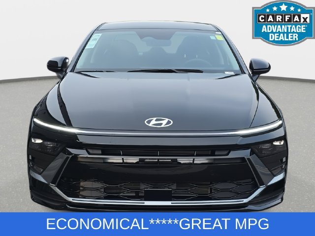 Used 2026 Hyundai Sonata SE FWD image 2