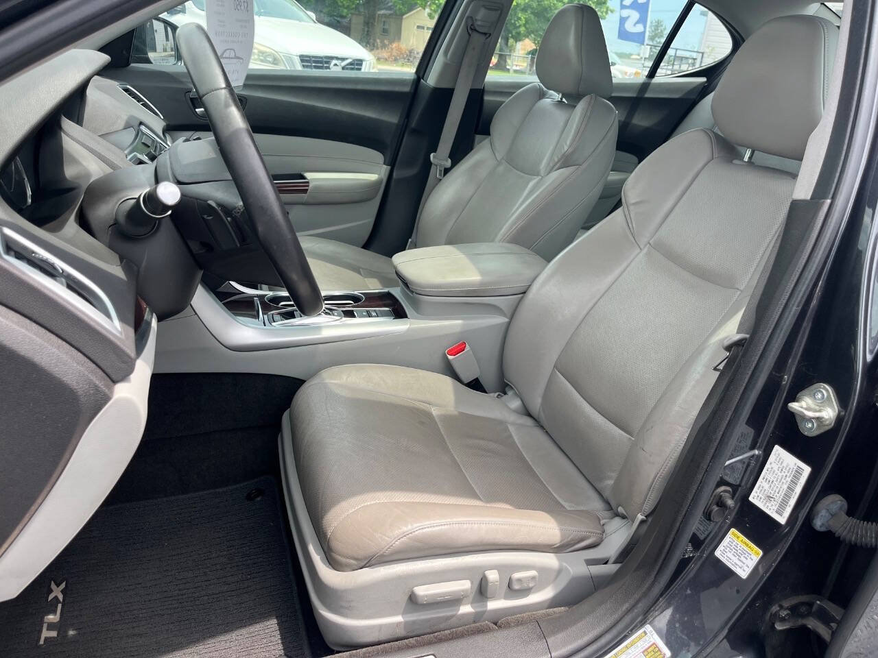 Used 2015 Acura TLX V6 w/ Technology Package FWD image 11