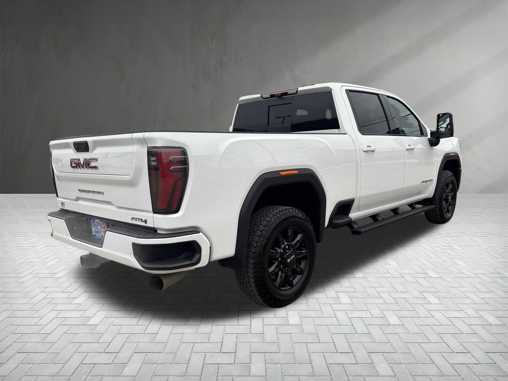 Used 2025 GMC Sierra 2500 AT4 w/ AT4 Premium Plus Package image 5