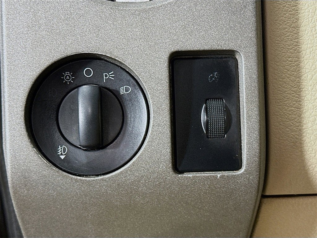Used 2008 Ford F350 Lariat image 11
