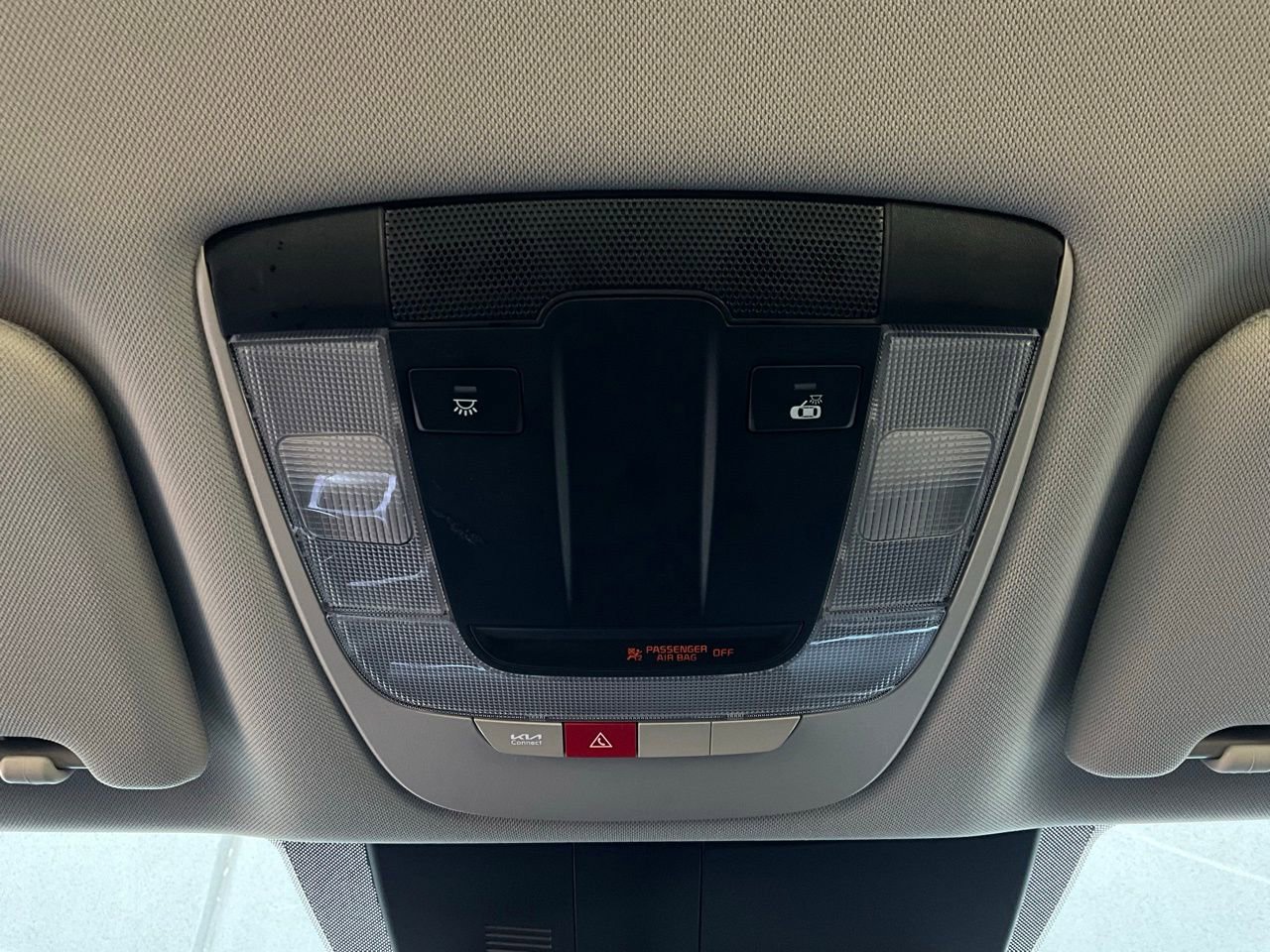 Used 2025 Kia K5 LXS image 16