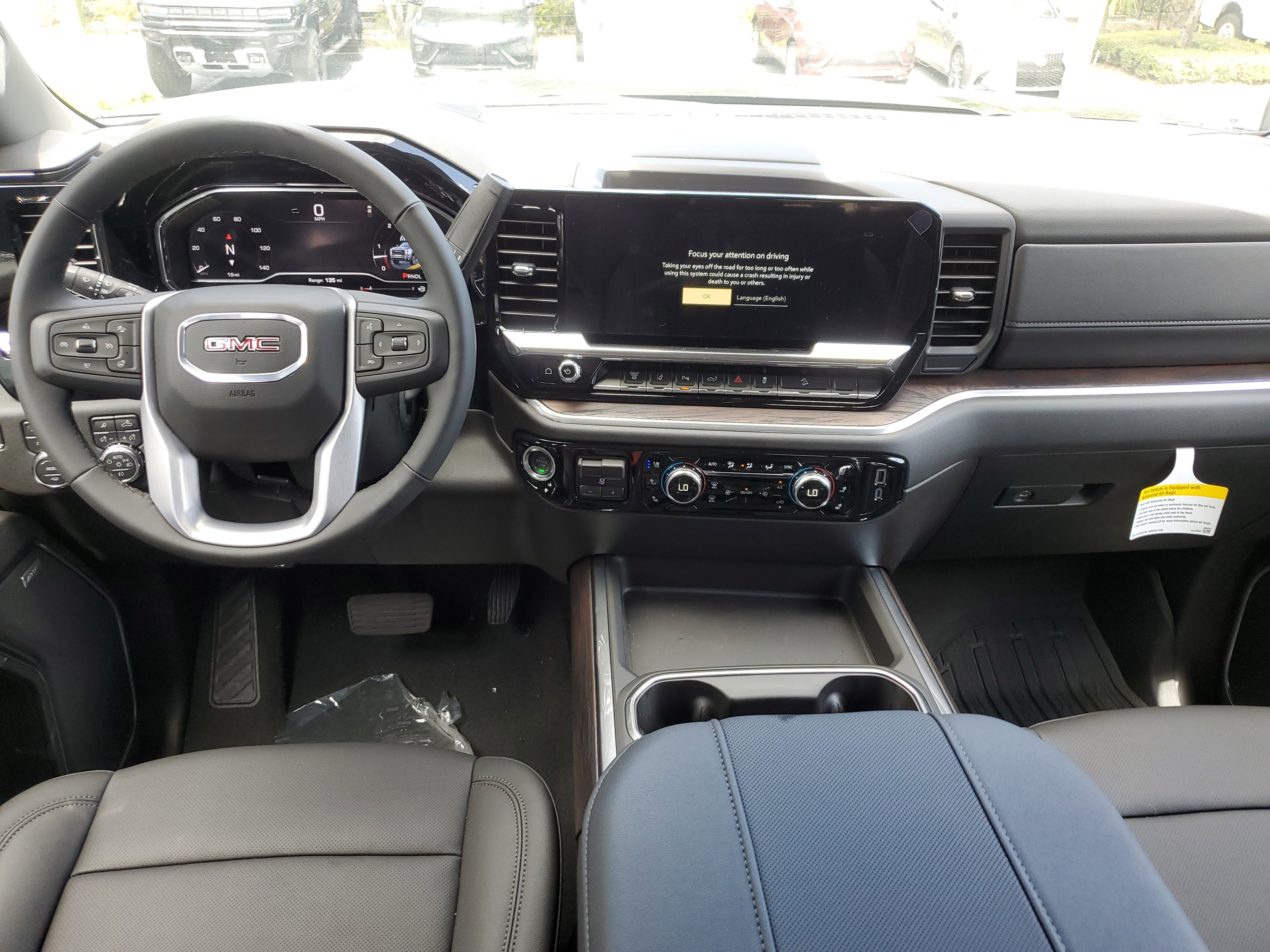 New 2025 GMC Sierra 2500 SLT w/ SLT Premium Package image 9