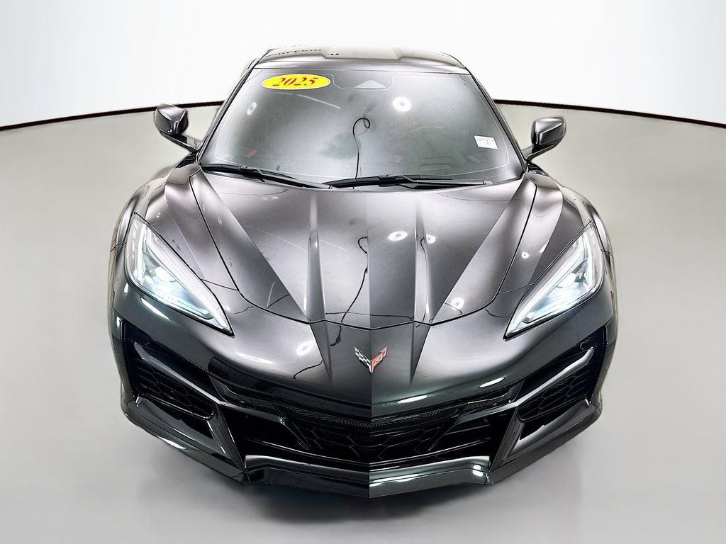 Used 2025 Chevrolet Corvette Z06 RWD image 2