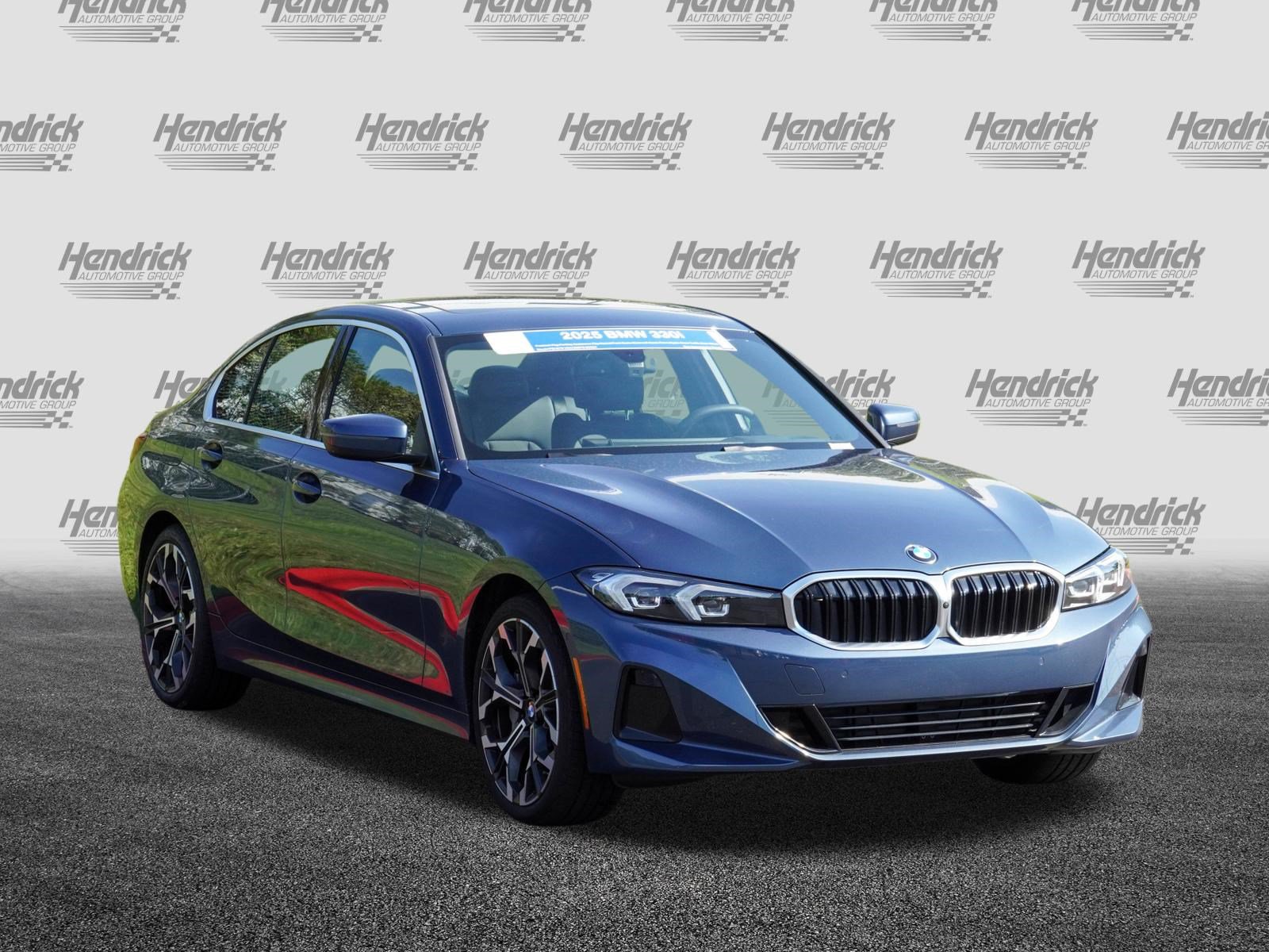 Certified 2025 BMW 330i Sedan RWD image 2