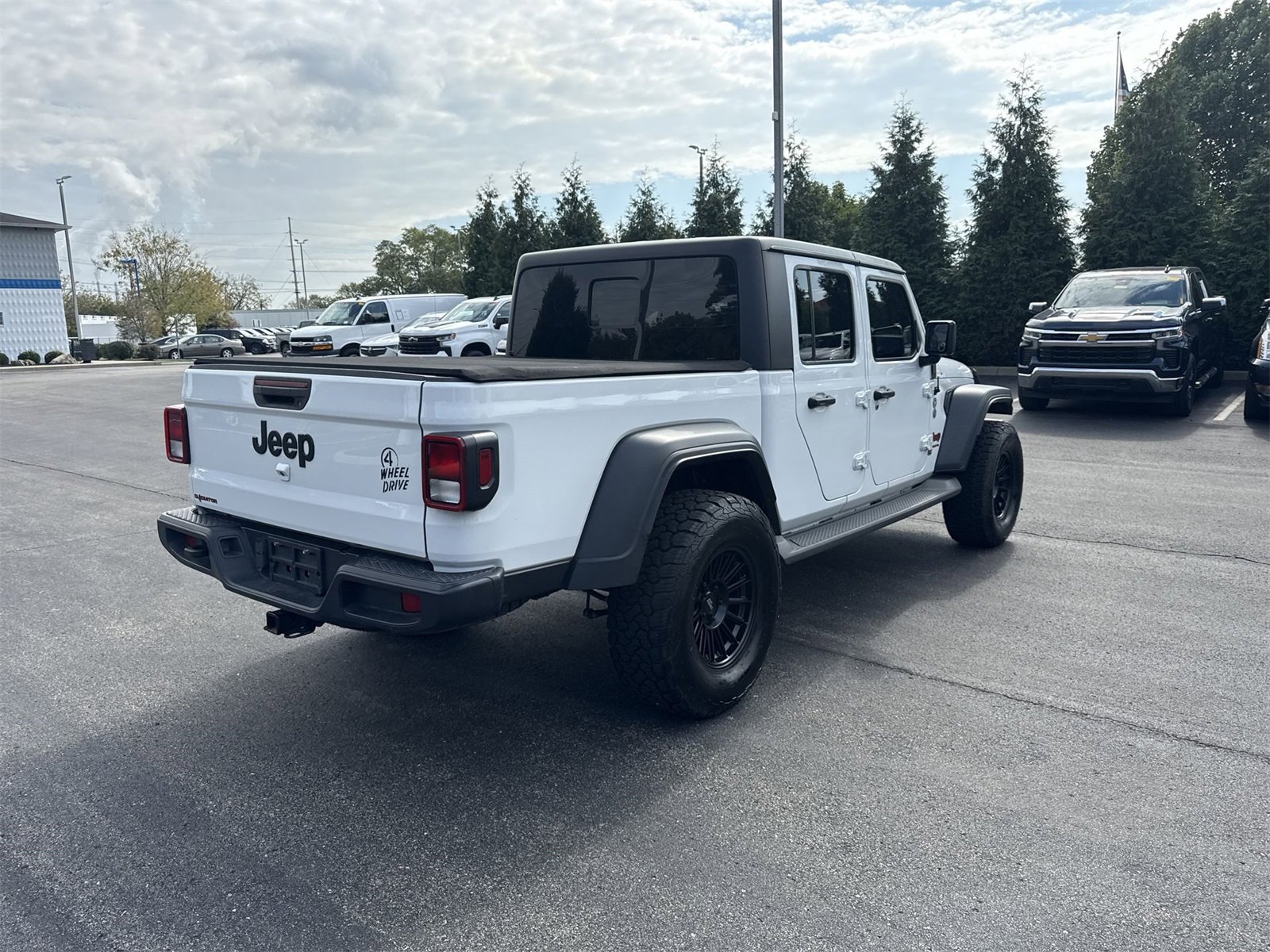 Used 2020 Jeep Gladiator Sport w/ Quick Order Package 24S image 8