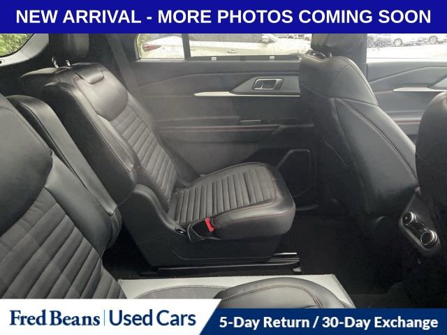 Used 2025 Ford Explorer ST-Line w/ Premium Package AWD/4WD image 8
