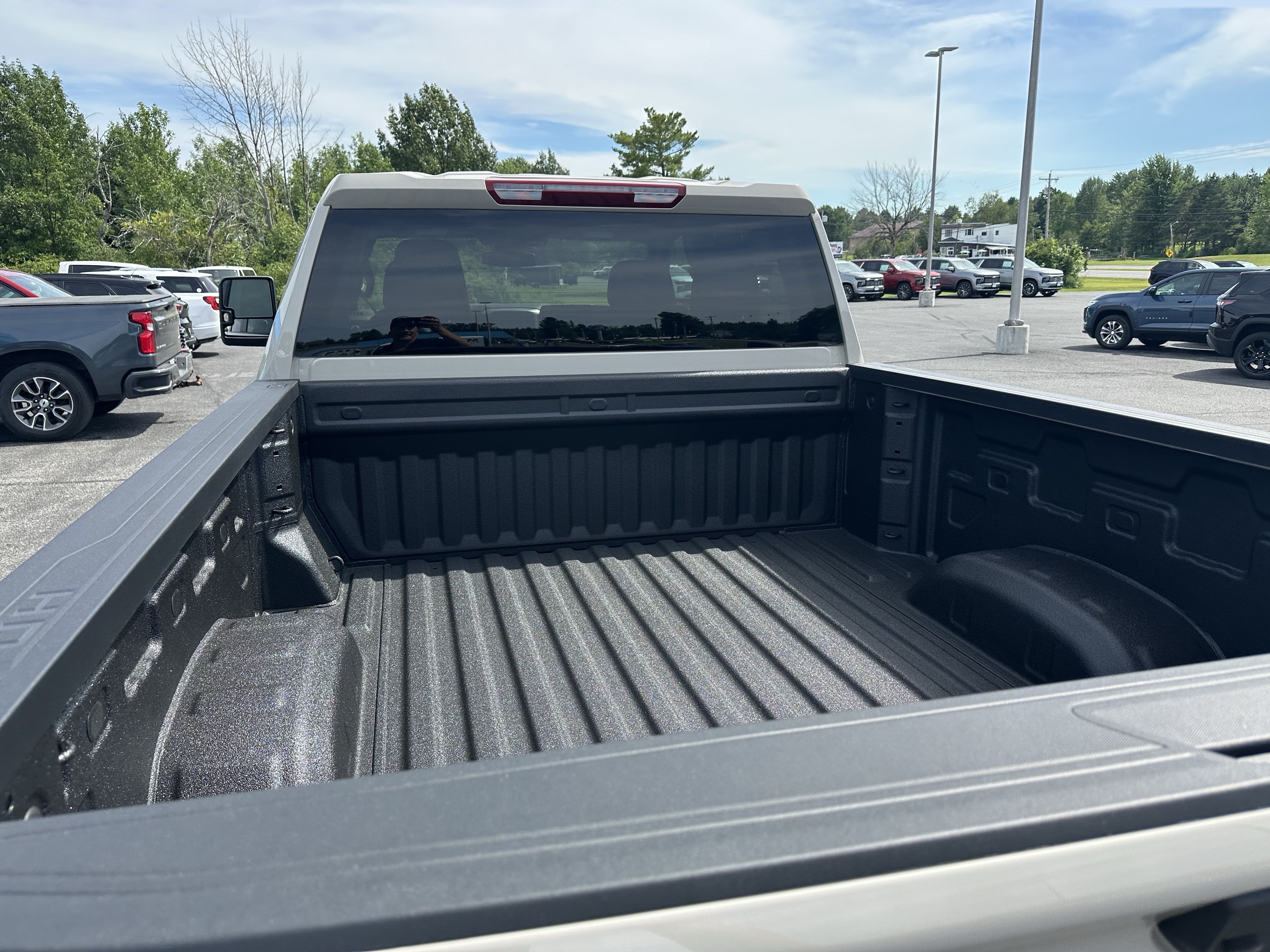 New 2026 Chevrolet Silverado 2500 Custom w/ Custom Value Package AWD/4WD image 8
