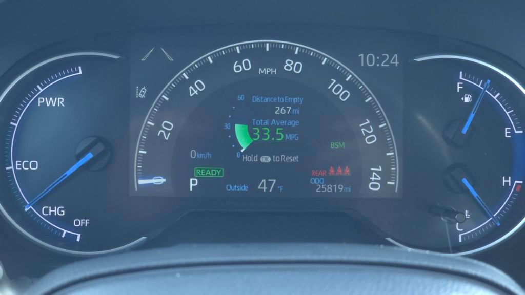 Used 2025 Toyota RAV4 XLE image 29