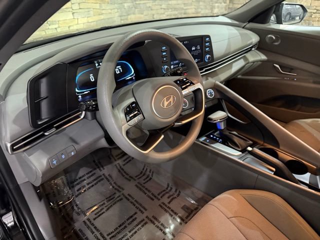 New 2026 Hyundai Elantra SE FWD image 12