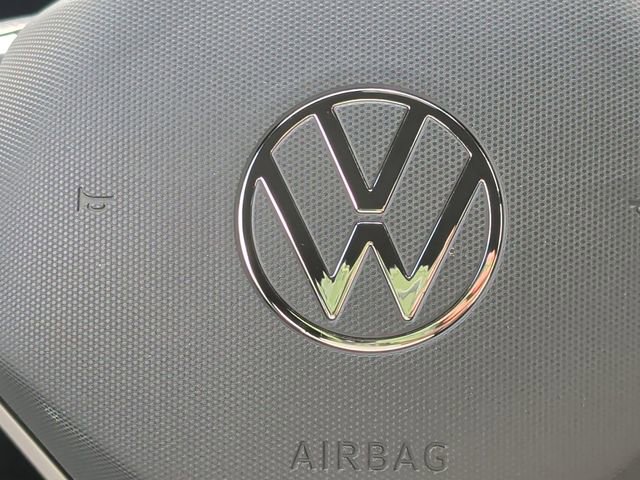 Used 2025 Volkswagen Atlas Cross Sport SEL Premium R-Line image 5