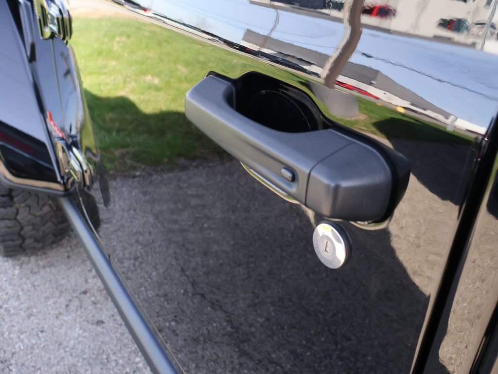 Used 2023 Jeep Gladiator Mojave w/ Trailer Tow Package image 18