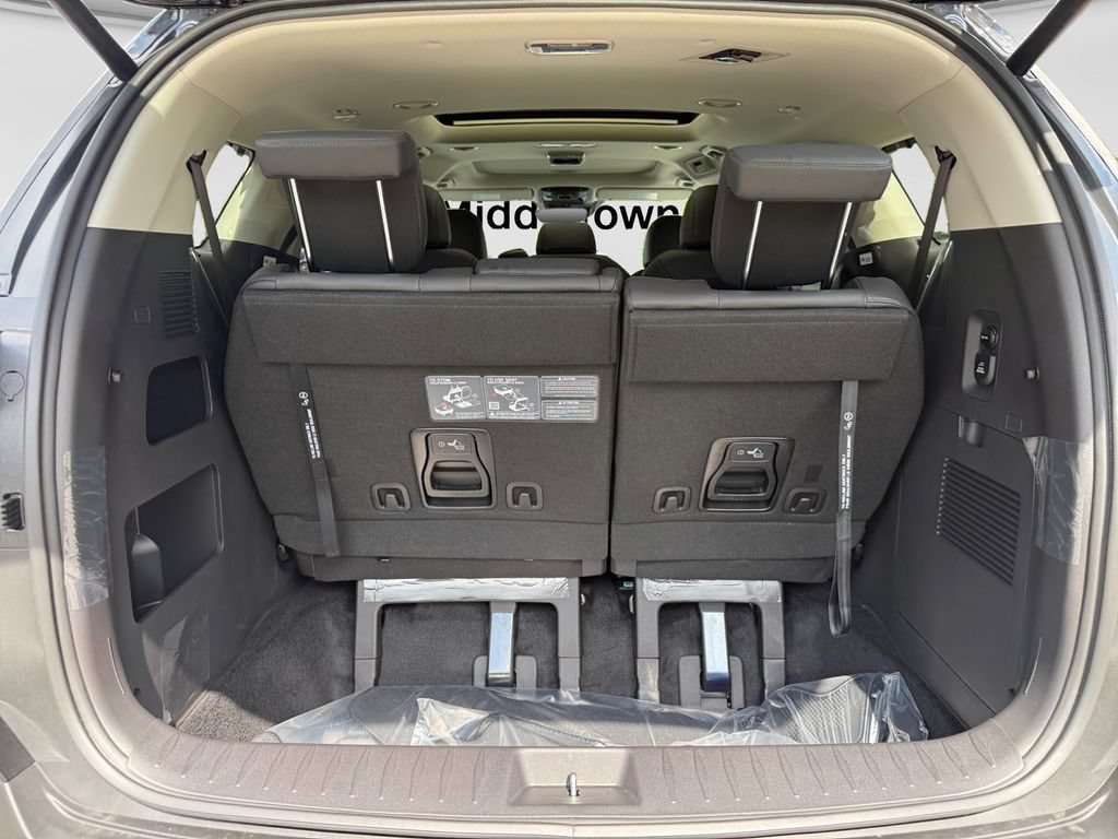 New 2027 Kia Carnival SX FWD image 18