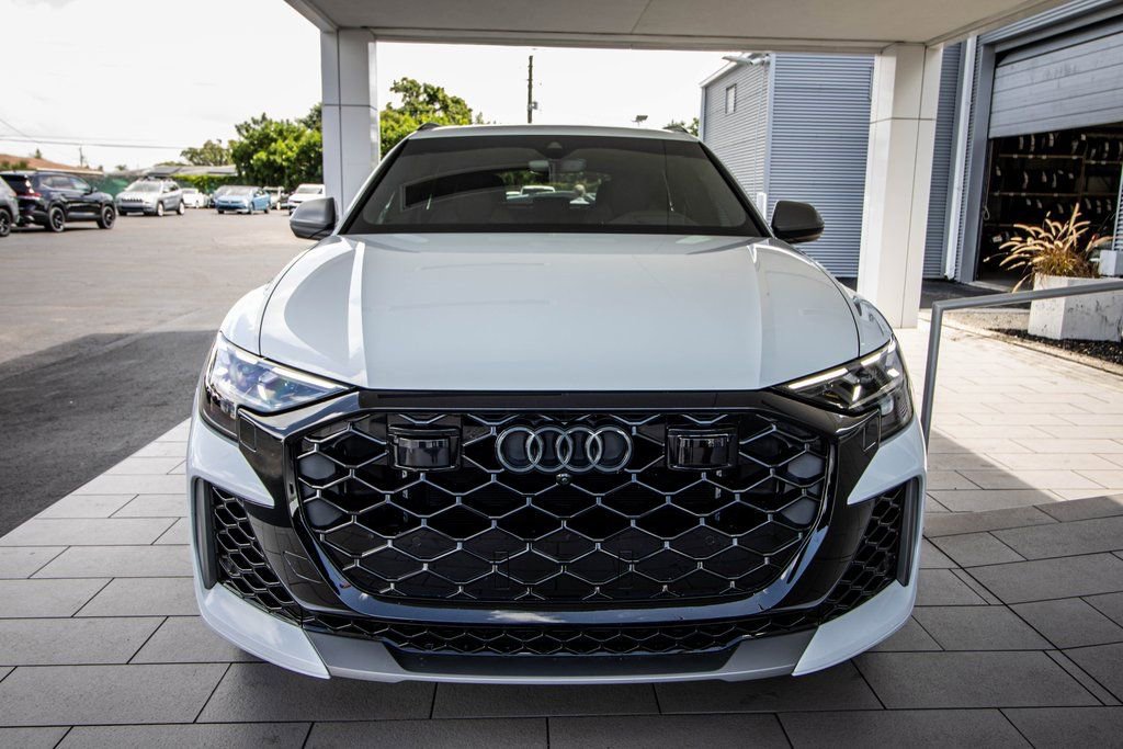 Used 2025 Audi RS Q8 performance image 7