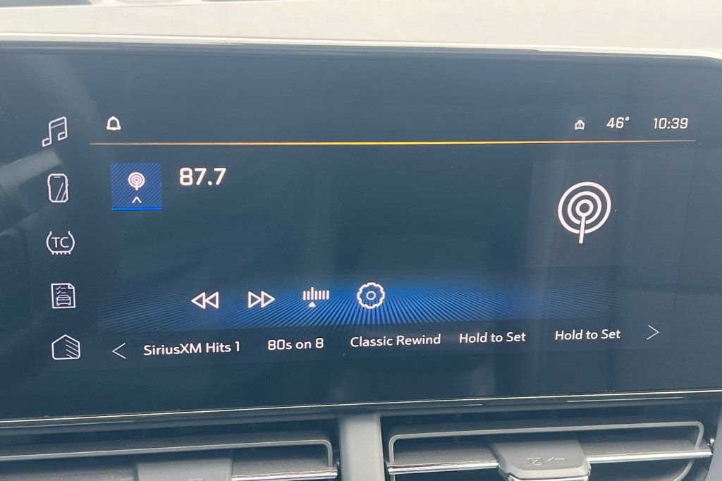 New 2026 Chevrolet Trax LT w/ Sunroof Package image 15