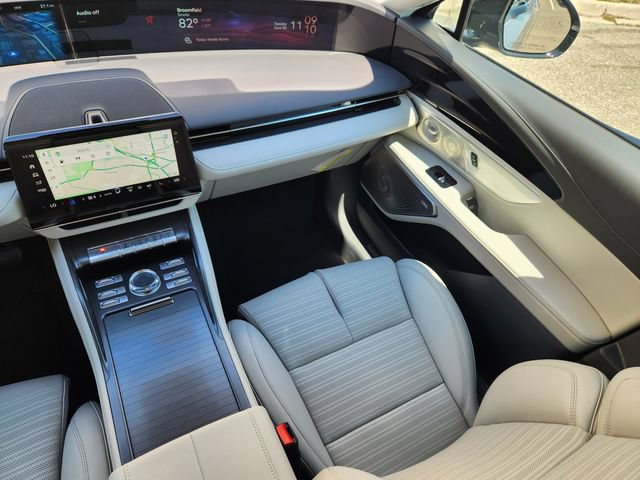 New 2026 Lincoln Nautilus Reserve AWD/4WD image 12