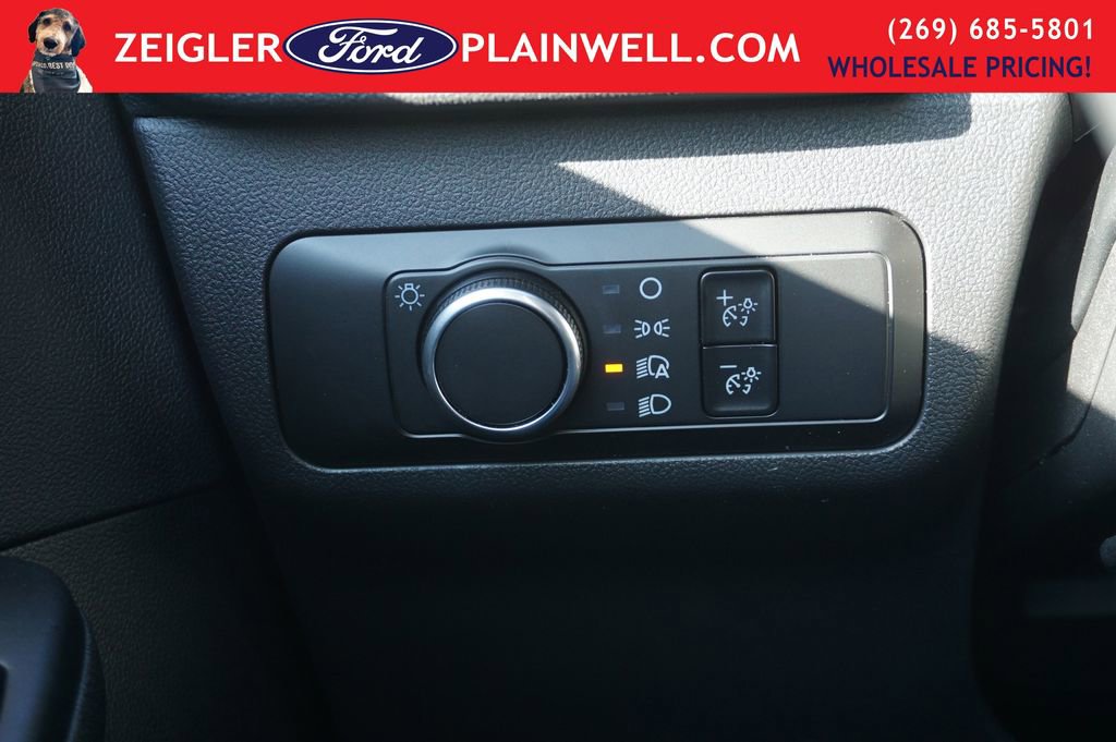Used 2025 Ford Escape Active image 25