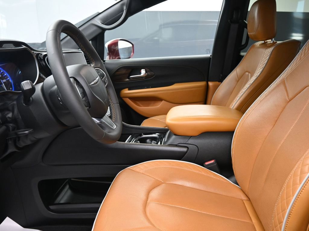 Used 2022 Chrysler Pacifica Pinnacle image 25