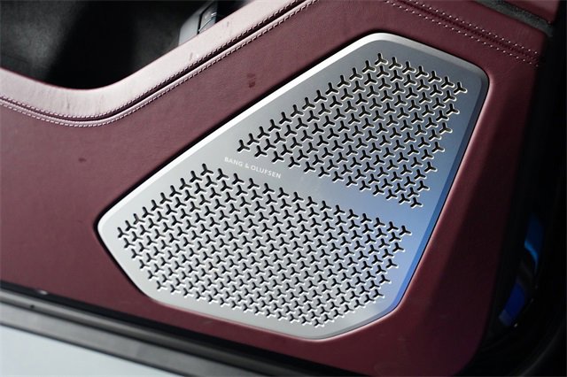 Used 2025 Lamborghini Urus SE image 45