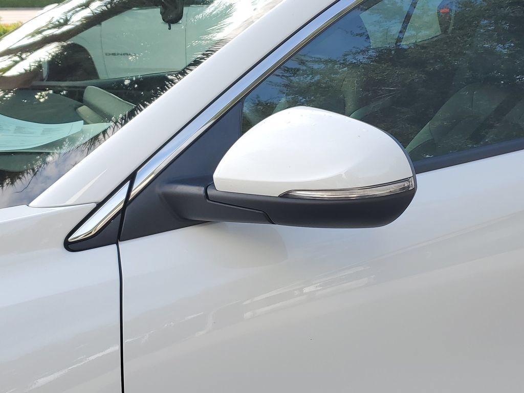 Certified 2024 Buick Envista Preferred w/ Advanced Safety Package FWD image 12