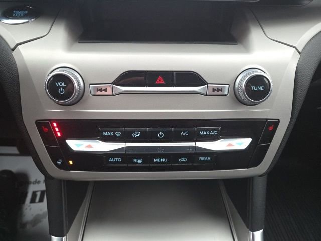 Used 2023 Ford Explorer XLT w/ Equipment Group 202A image 22