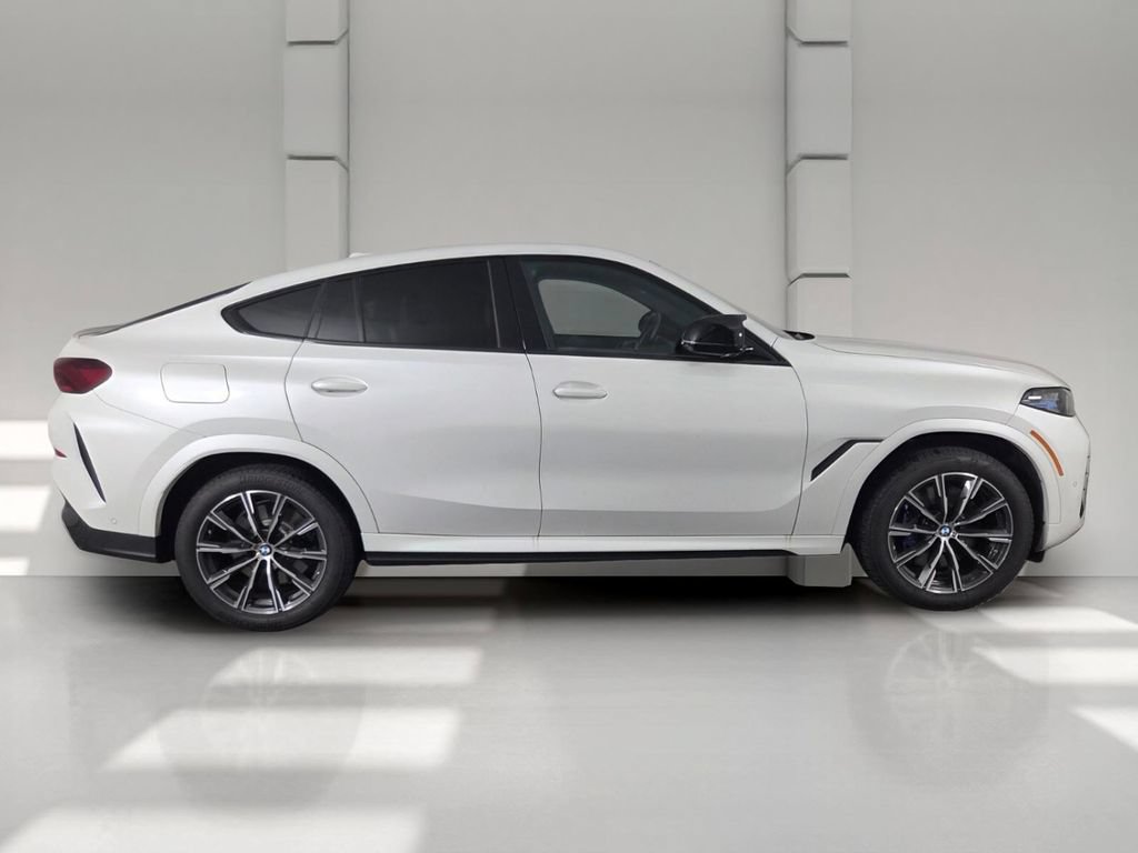 Used 2026 BMW X6 M60i AWD/4WD image 4