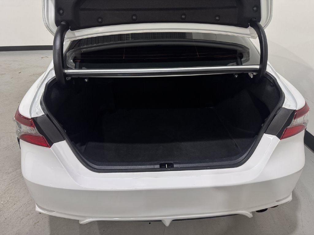 Used 2021 Toyota Camry SE FWD image 27