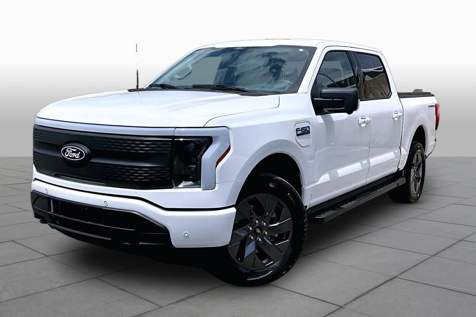 Certified 2025 Ford F150 Lightning Flash AWD/4WD image 32